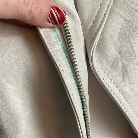 Kenneth Cole • Cream Leather Moto Jacket - Picture 3 of 9